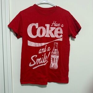 Coca Cola graphic tee - size XS